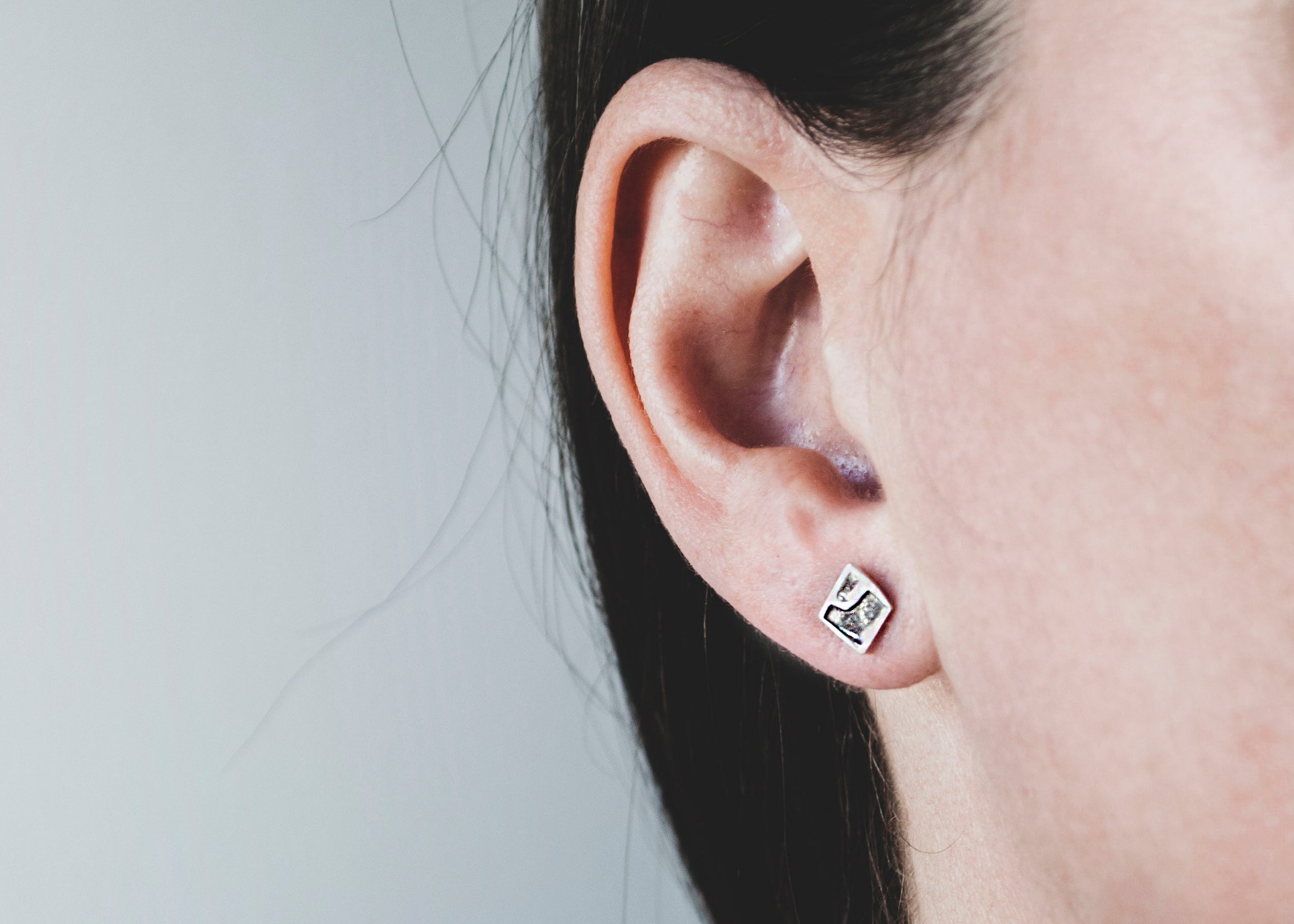 Itty Bitty Mountain Studs