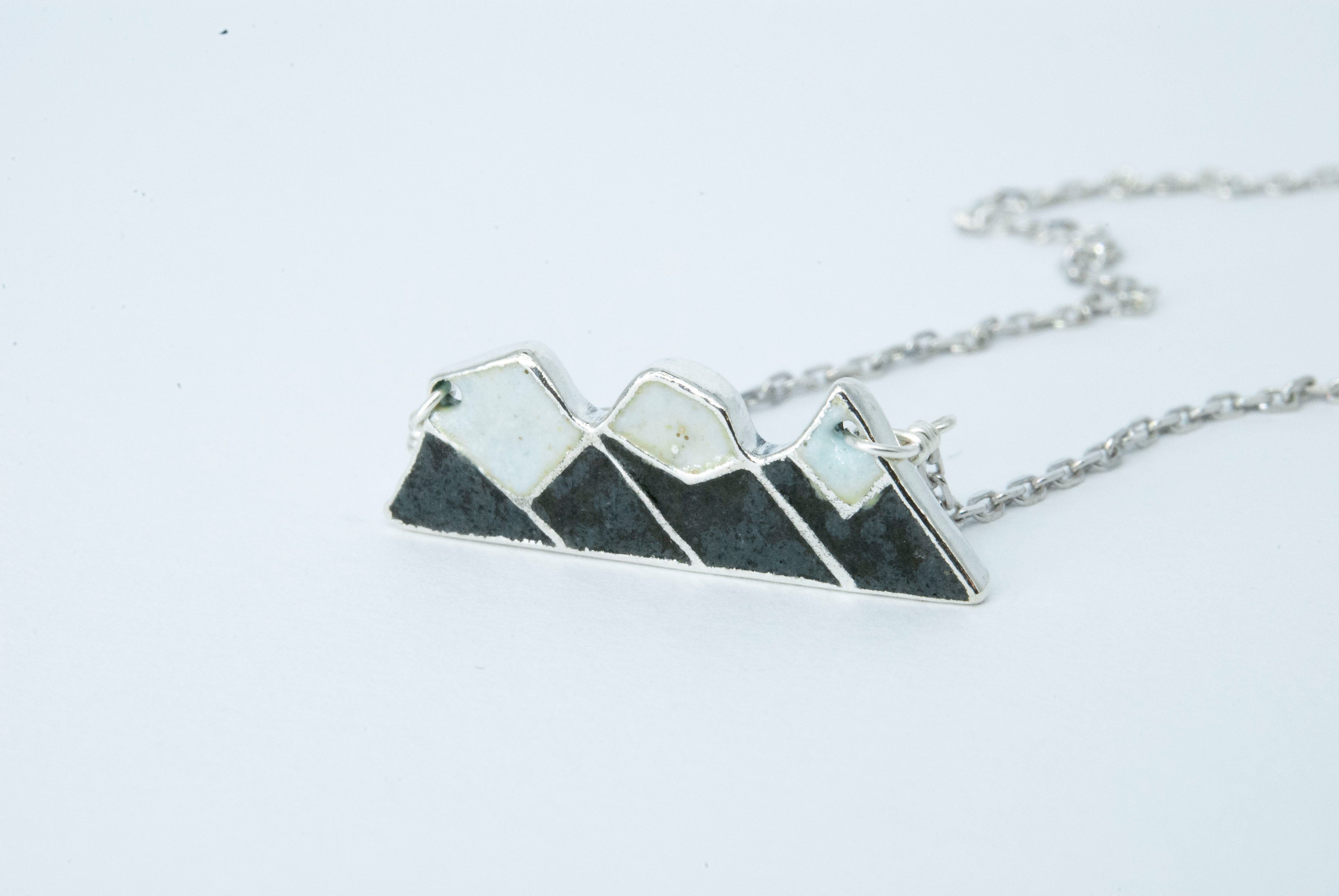 Three Sisters Mountain Necklace - Mythos