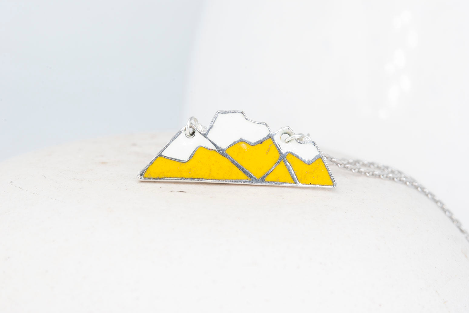 Three Sisters Fernie Mountain Necklace - Ginster Yellow