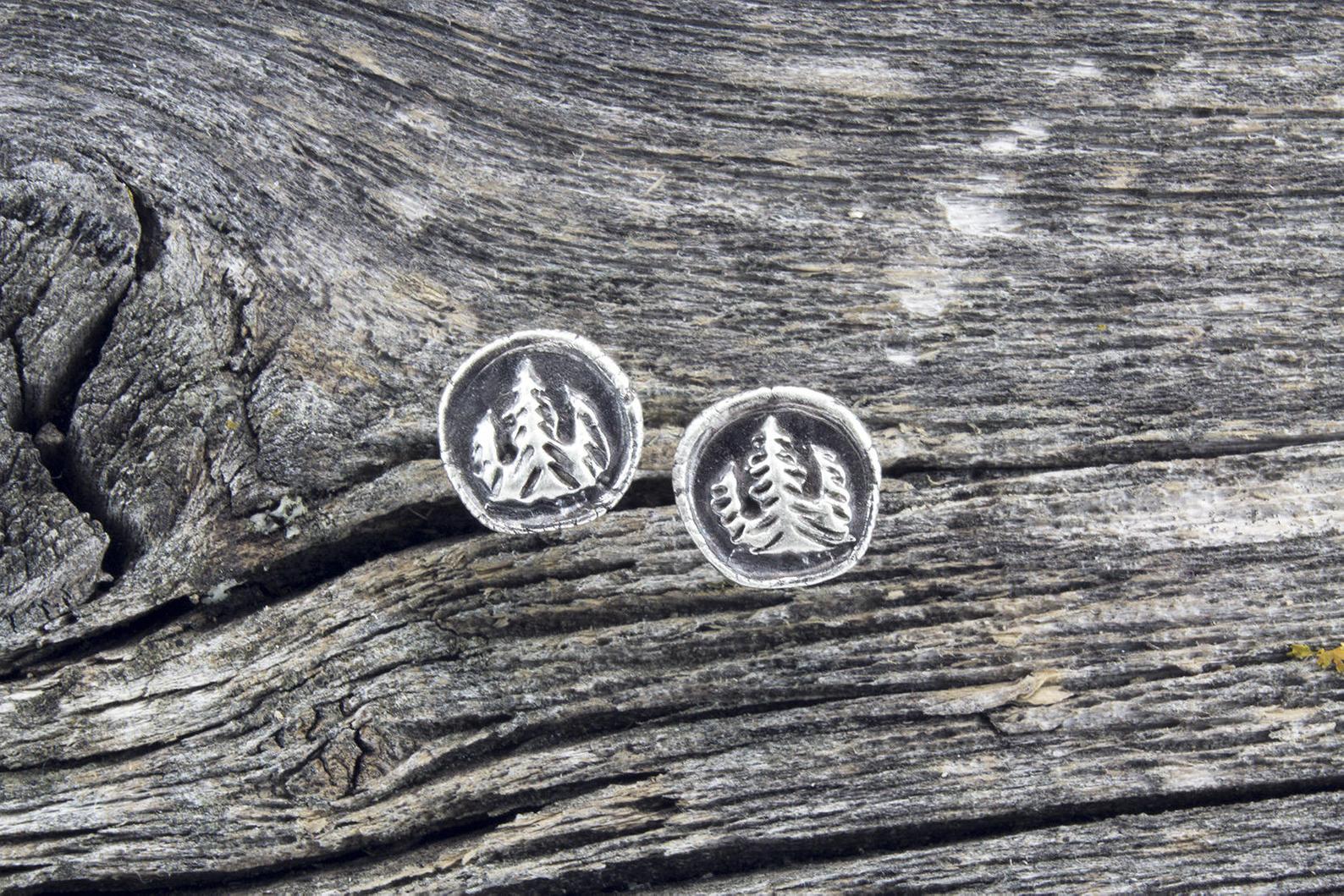 Forest Studs